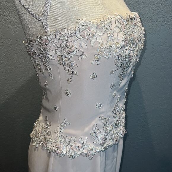 MONTAGE COLLECTION Blush Embroidered Maxi Formal Evening Gown - Size 6 - Picture 9 of 15